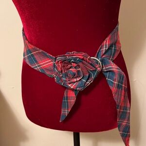 LL Bean Wms Flower Belt Size Med NWT